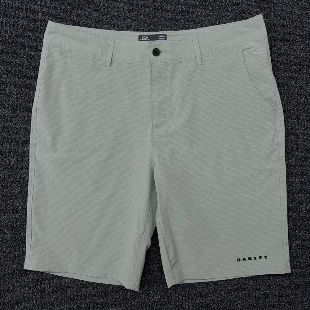 Oakley Hydrolix Mens Gray Striped Hybrid Golf Shorts Size 36 Regular Fit Stretch